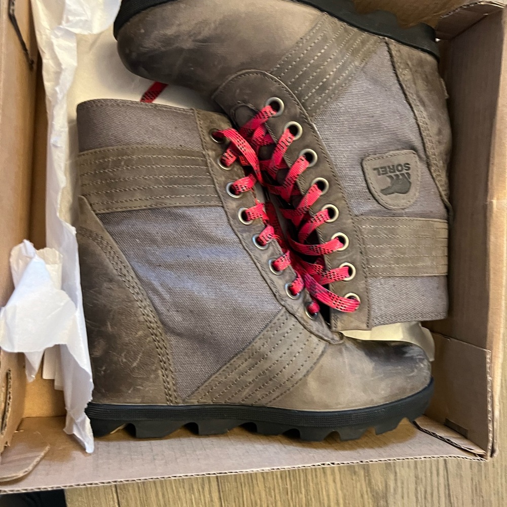 WOMEN'S JOAN OF ARCTIC™ WEDGE II PDX BOOTIE in Quarry